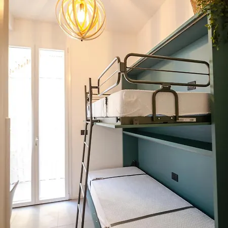 Indipendenza Lofts アパート ボローニャ