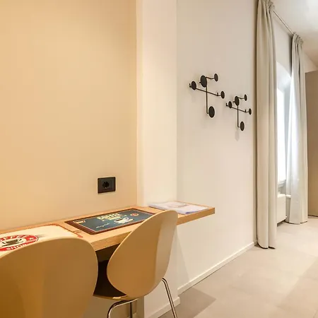 Апартаменты Indipendenza Lofts
