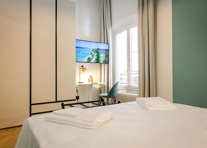 Indipendenza Lofts شقة